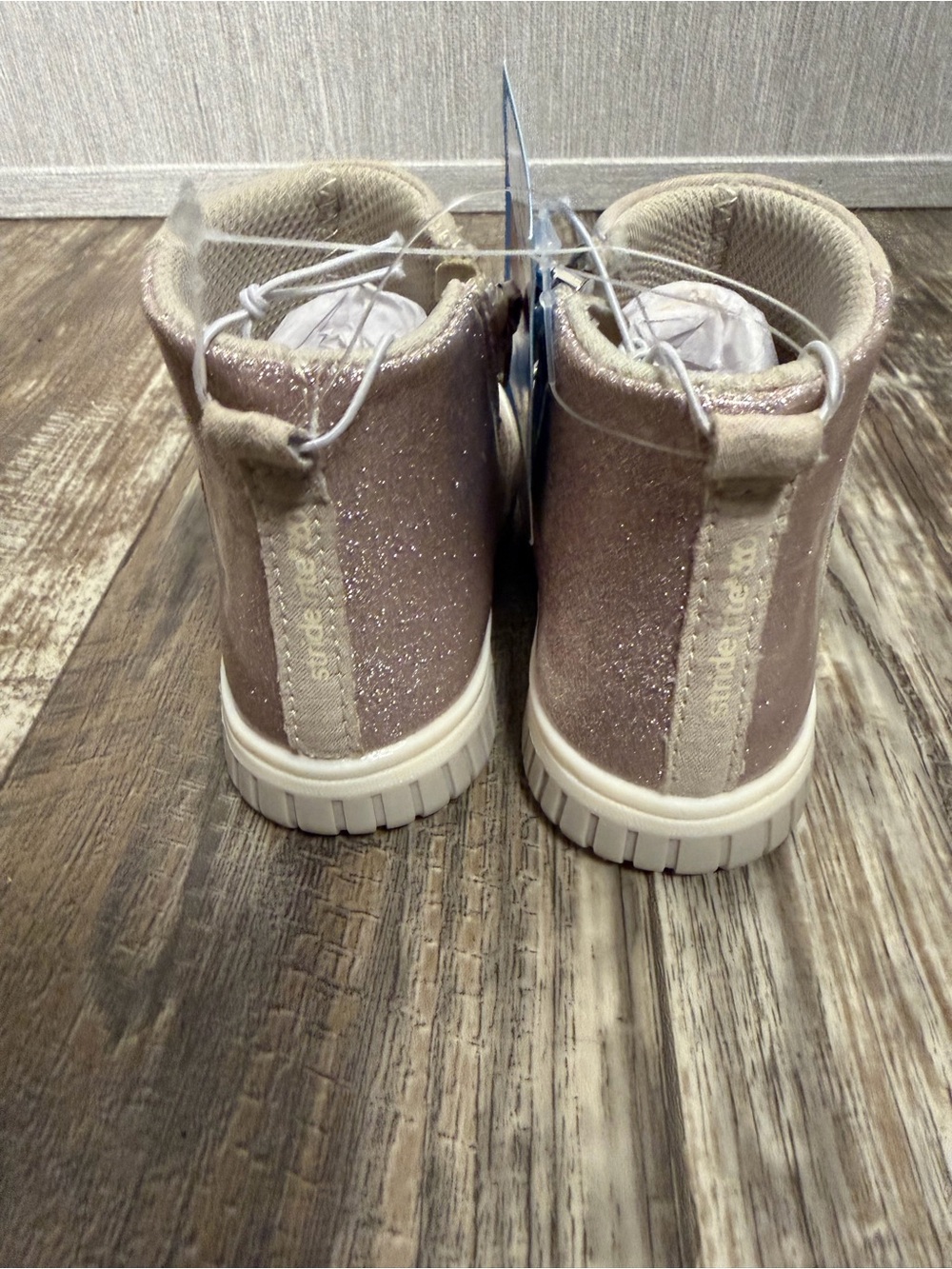 Stride Rite Little Girls Beige Suede Ankle Boots with Glitter Hearts Size 6 - Picture 10 of 16
